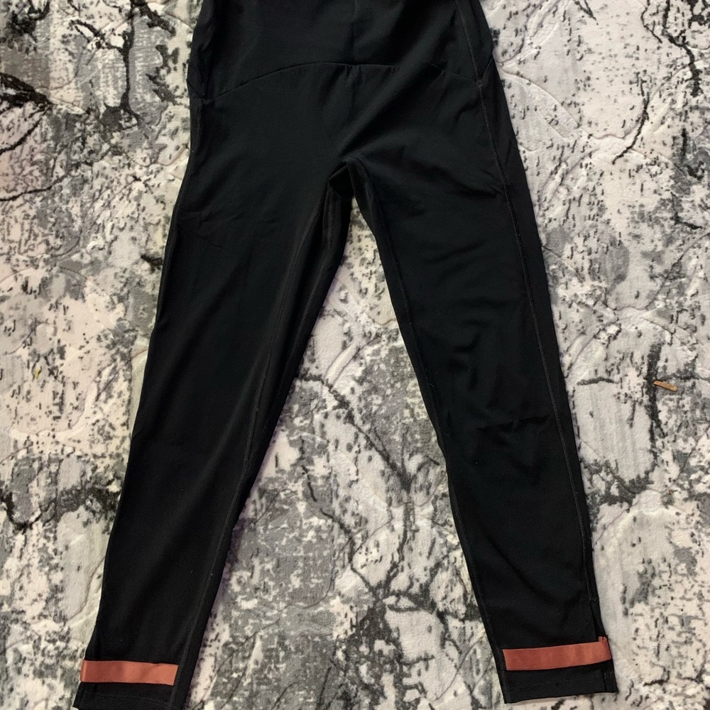 Zyia Leggings - Picture 1 of 3